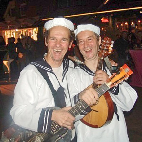 zingende matrozen - muzikanten - SAIL 2015 - zeeman liedjes zee - Cas & Co