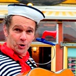 zingende-matroos-solo-muzikant-sail-2015-zeeman-liedjes-zee-texel
