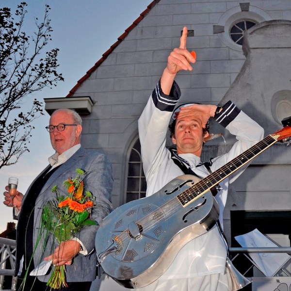 zingende matroos - solo muzikant - SAIL 2015 - zeeman liedjes zee - Texelculinair