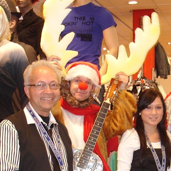 Rudolf zingend rendier.jpg