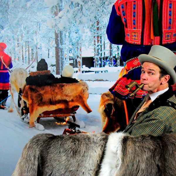 Dickens muzikant - akoestische mobiele muziek - winter kerst sneeuw arreslee 2.jpg