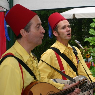 PARATATA (kleurig) - duo Alex en Roel (240 kB).JPG