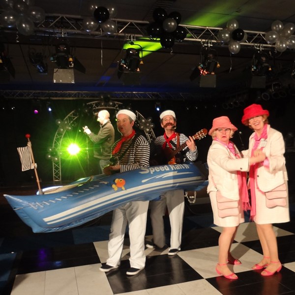 SAIL 2015 - zingende matrozen - muzikale matrozenboot - muzikanten duo - zeemansliederen - theater Flats