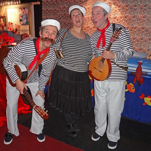 zingende matrozen - muzikale matrozenboot - muzikanten duo - zeemansliederen - AEB Eindhoven