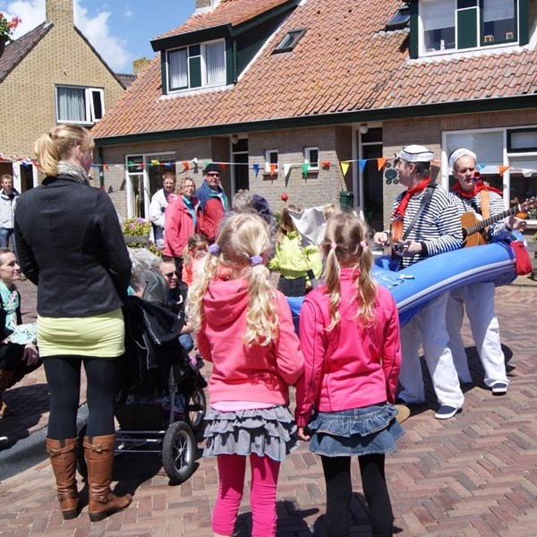SAIL 2015 - zingende matrozen - muzikale matrozenboot - muzikanten duo - zeemansliederen - Ameland