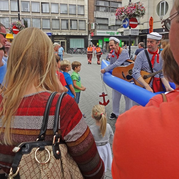 SAIL 2015 - zingende matrozen - muzikale matrozenboot - muzikanten duo - zeemansliederen (2)