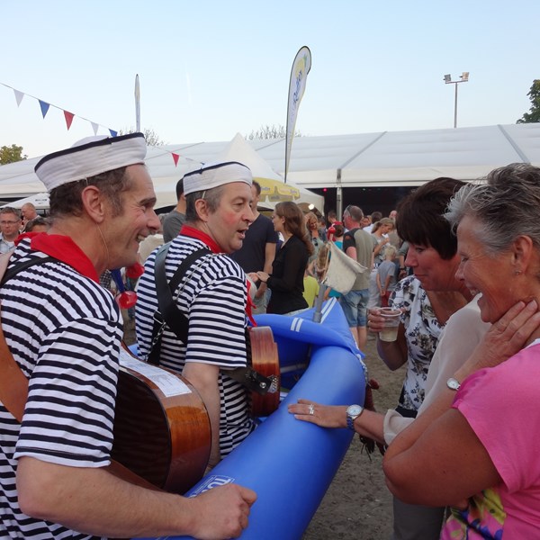 SAIL 2015 - zingende matrozen - muzikale matrozenboot - muzikanten duo - zeemansliederen (4)