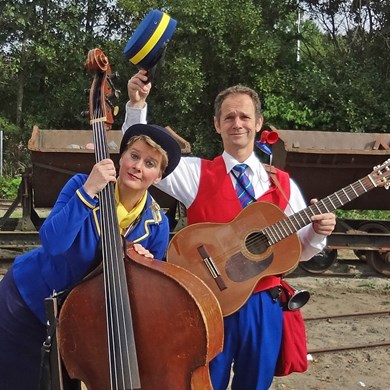 CONDUCTEURS - 2013-09-08 Valkenburg (17a) duo kleiner bewerkt (1000x1000).jpg
