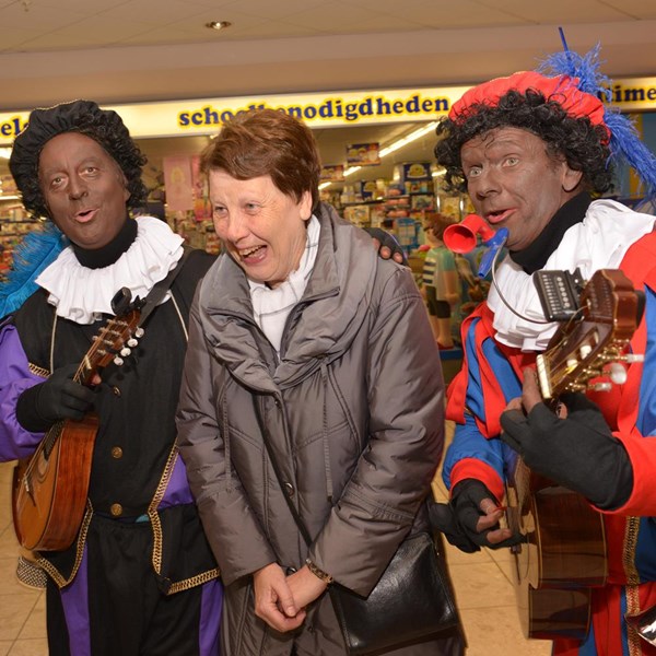 PEPERNOTENKRAKERS 2013-11-20 - Roosendaal (407a) (1000x1000).jpg