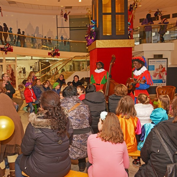 PEPERNOTENKRAKERS 2013-12-04 Roosendaal (04aa) (1000x1000).jpg