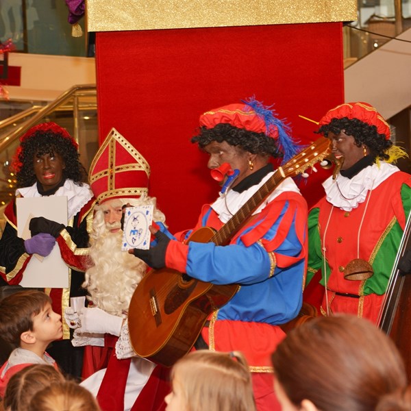 PEPERNOTENKRAKERS 2013-12-04 Roosendaal (18aa) (1000x1000).jpg