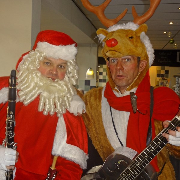 SANTA & RUDOLF  (hoog gewei) 7a (1000x1000).jpg