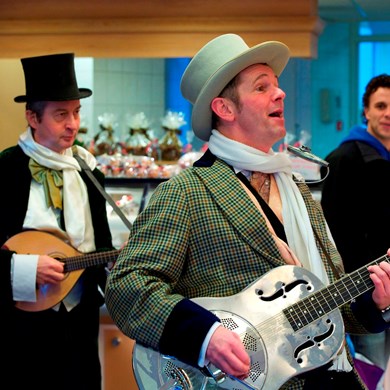 De Vries Barneveld DICKENS MUSE muzikanten duo muziek akoestisch mobiel