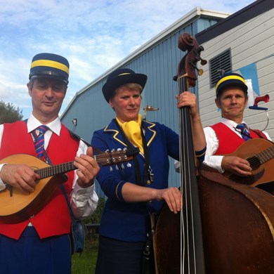 CONDUCTEURS - 2013-09-08 Valkenburg (41a) (1000x1000).jpg