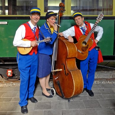 conducteurs-2013-09-08-valkenburg-31b-vierkant-1000x1000-jpg