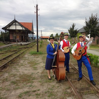 CONDUCTEURS - 2013-09-08 Valkenburg (12a) (1000x1000).jpg