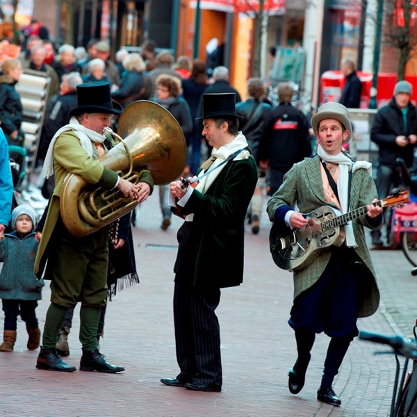 Dickens Muse kerst muzikanten trio Barneveld