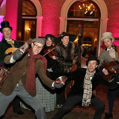 DICKENS MUSE muziek muzikanten kwartet akoestisch mobiel