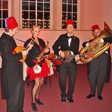 entree receptie diner muziek HOT FEZ akoestisch mobiel muzikanten kwartet