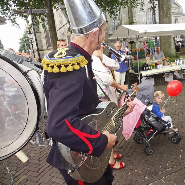 BLIKKEN RIK - Koperen Ko - Nikkelen Nelis - onemanband (1).jpg