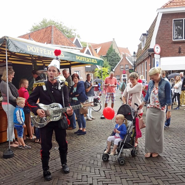 BLIKKEN RIK - Koperen Ko - Nikkelen Nelis - onemanband - mobiele muziek markt (8).jpg