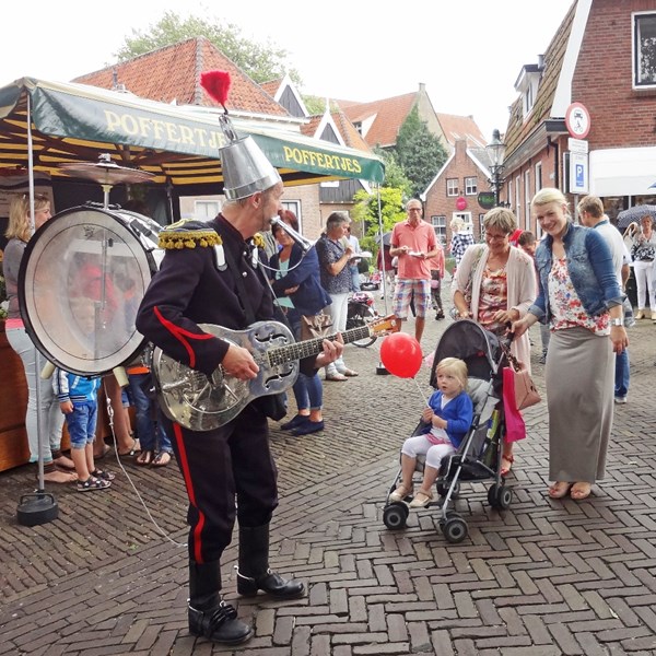 BLIKKEN RIK - Koperen Ko - Nikkelen Nelis - onemanband - marsmuziek.jpg
