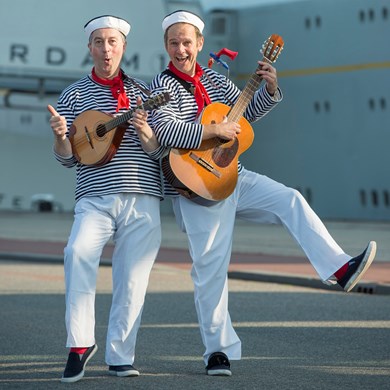 MATROZEN 2015 - zingende matrozen - muzikanten duo - zeeman liedjes zee