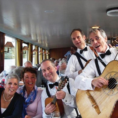 entree receptie diner boottocht muziek trio Paratata muzikanten akoestisch mobiel