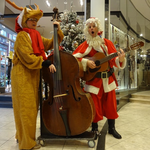 SANTA & RUDOLF 2014-12-21 Roosendaal (04) (1000x1000).jpg
