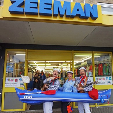 MATROZENBOOT 2015-05-29 IJmuiden Zeeman.jpg