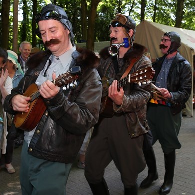 VLIEGENIERS 2015-06-07 Deurne (78) (1000x1000).jpg
