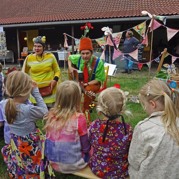 HEER DINGES 2015-06-17 Maartensdijk (124)vb (1000x1000).jpg