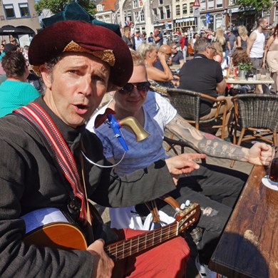 TROUBADOUR ROULAND 2015-06-27 Alkmaar (05)vb (1000x1000).jpg