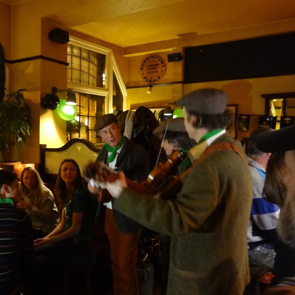 IRISH MUSE 2016-03-17 Leiden (25)vb (1000x1000).jpg