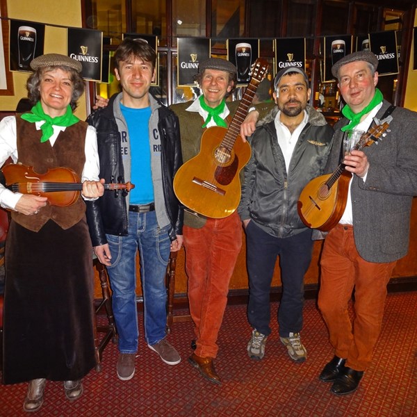 IRISH MUSE 2016-03-17 Leiden (86)vb (1000x1000).jpg
