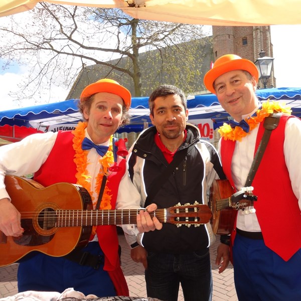 ORANJE BOVEN 2016-04-23 Renesse (45) (1000x1000).JPG