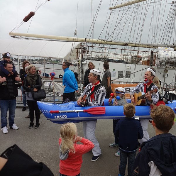 MATROZENBOOT 2016-07-01 Delfsail (24)v (1000x1000).JPG
