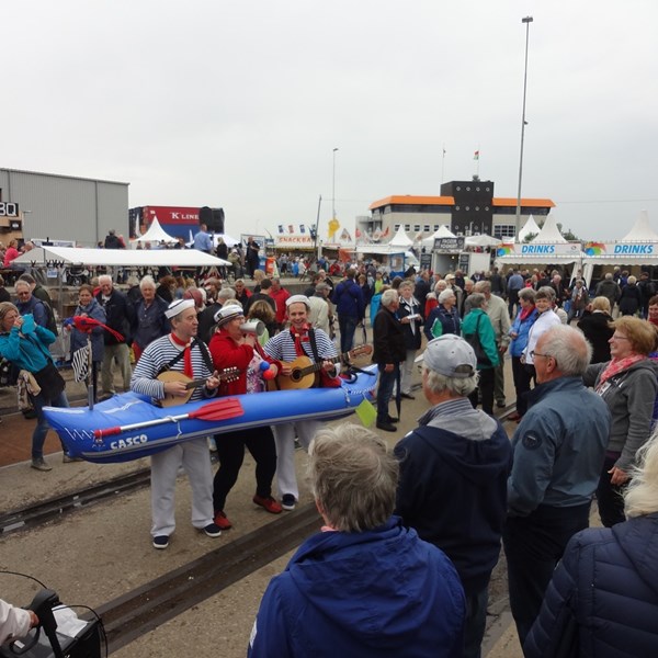 MATROZENBOOT 2016-07-01 Delfsail (101)v (1000x1000).JPG