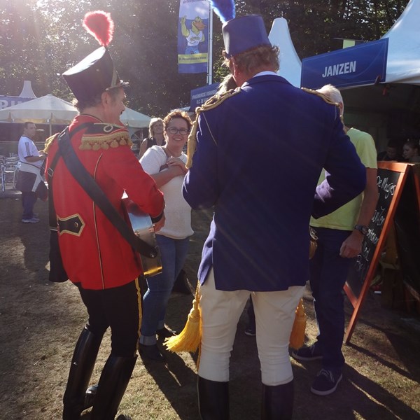 DE ANDERE FANFARE 2016-08-16 Woerden (07)v (1000x1000).JPG