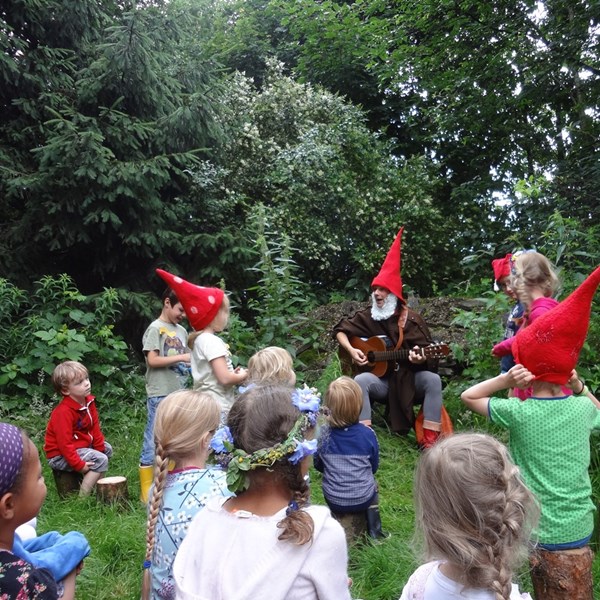 KABOUTER POM PIEDOM 2016-06-26 Maartensdijk (84)v muziek (1000x1000).JPG