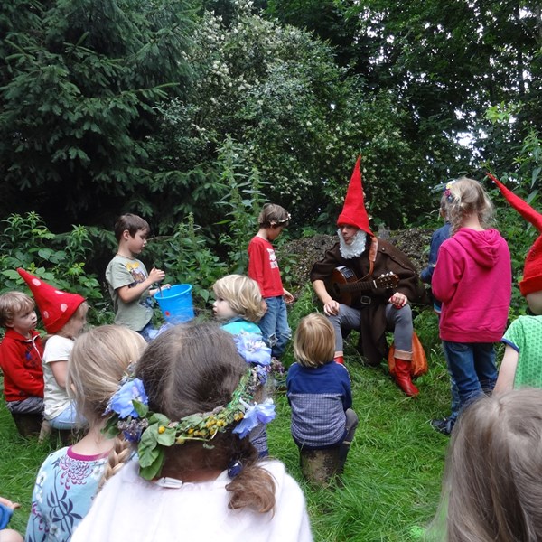 KABOUTER POM PIEDOM 2016-06-26 Maartensdijk (90)v muziek (1000x1000).JPG
