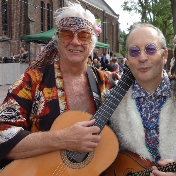 HIPPIES muzikanten sixties hippy Ruigoord (15)vv (1000x1000).JPG