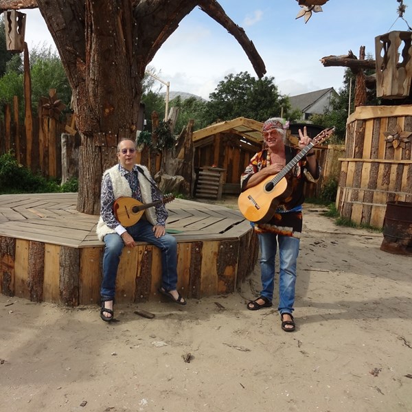 HIPPIES muzikanten sixties hippy Ruigoord (36)v (1000x1000).JPG