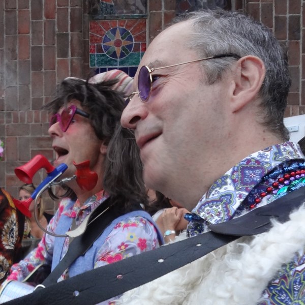 PEACE MEN - HIPPIES - muzikanten - sixties - Ruigoord (105)vv .JPG