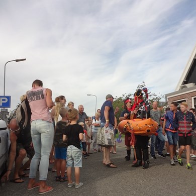 PIRATENBOOT 2016-09-10 Dirkshorn (09)v (1000x1000).JPG