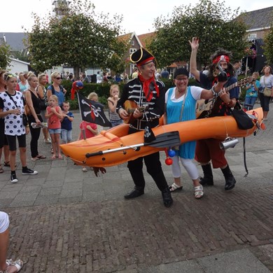PIRATENBOOT 2016-09-10 Dirkshorn (104)v (1000x1000).JPG