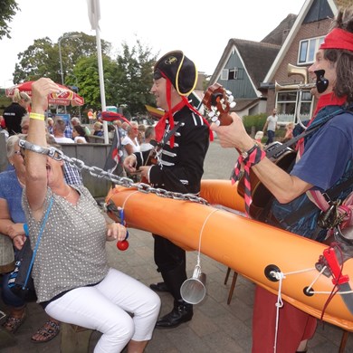 PIRATENBOOT 2016-09-10 Dirkshorn (116)v (1000x1000).JPG
