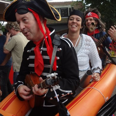 PIRATENBOOT 2016-09-10 Dirkshorn (151)v (1000x1000).JPG