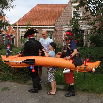 PIRATENBOOT 2016-09-10 Dirkshorn (175)v (1000x1000).JPG