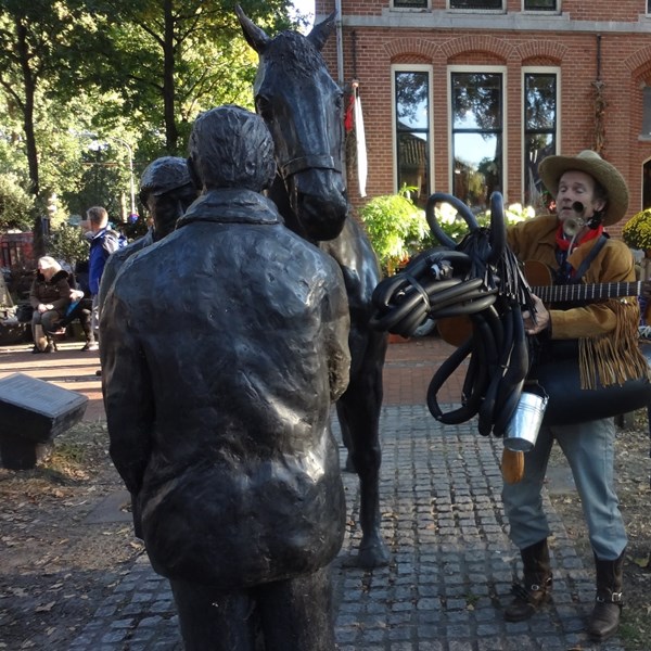 COWBOY BILLY 2016-10-16 Zuidlaren Zingende Cowboy (35).JPG